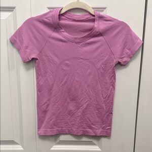Lululemon Short Sleeve Swiftly Tech Waist Length Dahlia Mauve Size 4